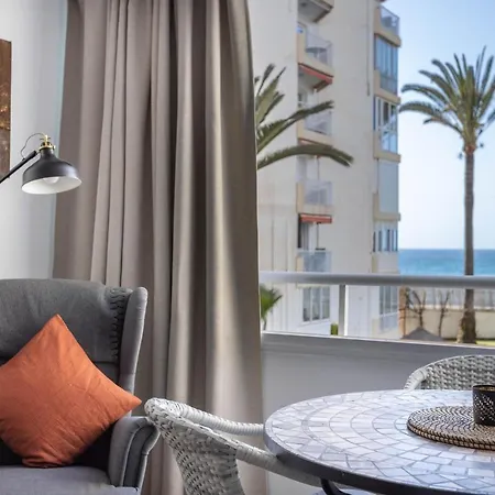 A214 Chic Front Line Apartment Nerja